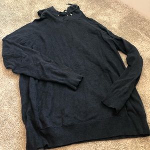 Men’s XL navy blue pullover